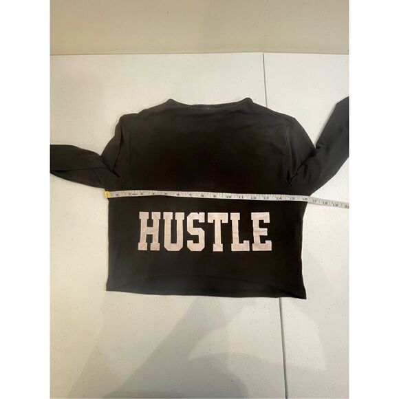 Fashion Nova women’s crop long sleeve hustle large - Picture 3 of 6